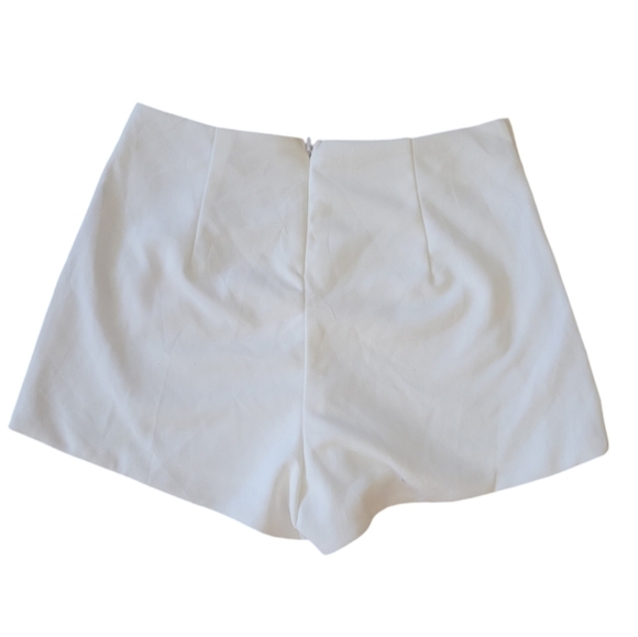 Latiste Embroidered Shorts Size Small - Picture 2 of 4